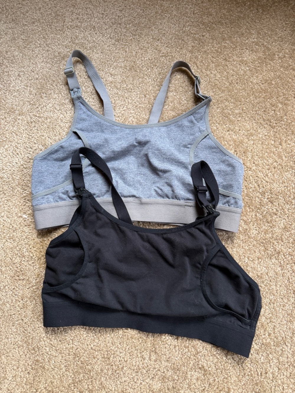 MomCozy Breastfeeding or pumping bra